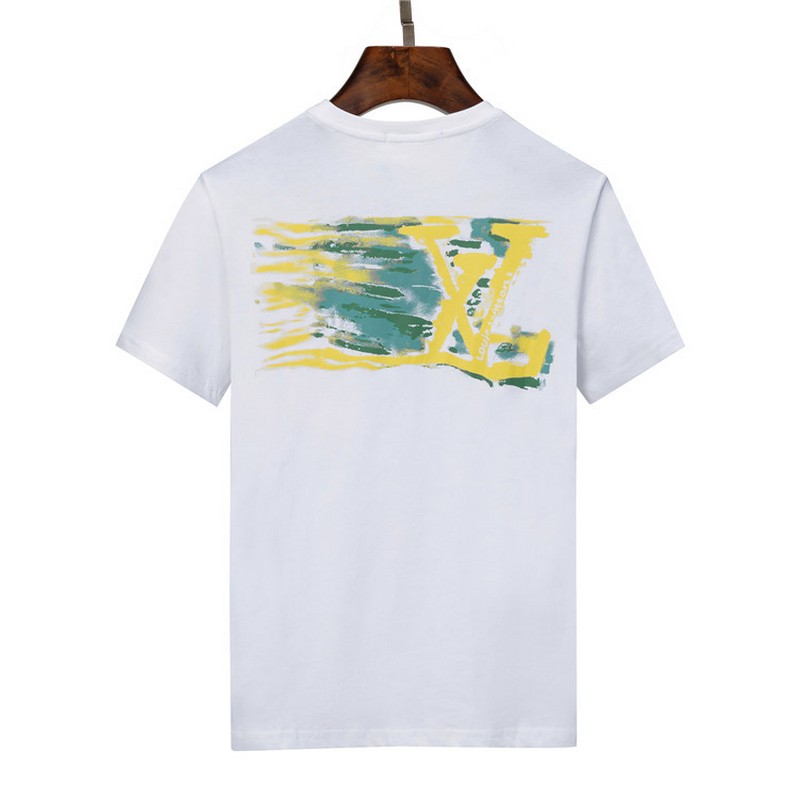 Louis Vuitton Men's T-shirts 114